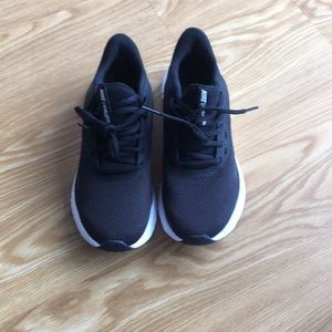 Brand NWOT Nike sneakers size 7 Black
